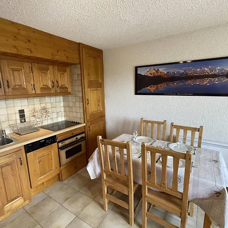 2 Pieces A 500m Du Centre, 5 Couchages - Fr-1-810-9 Apartment